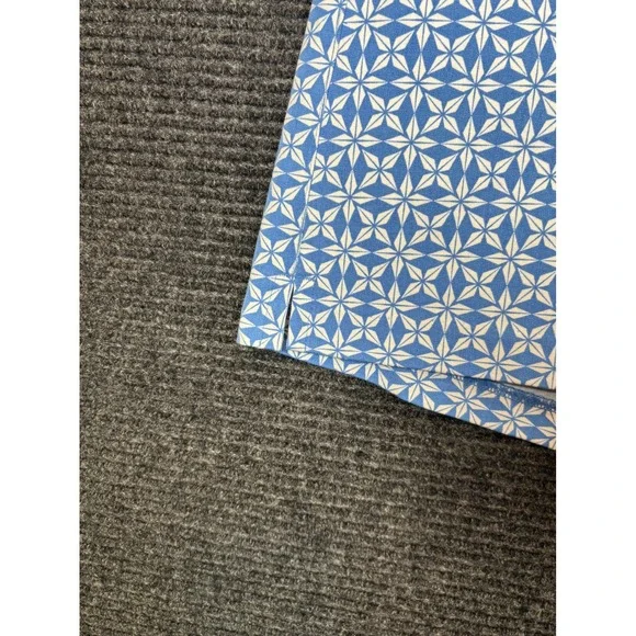 Old Navy Pixie High Rise Shorts Blue White Geometric Starburst Size 8 Womens - Picture 3 of 7